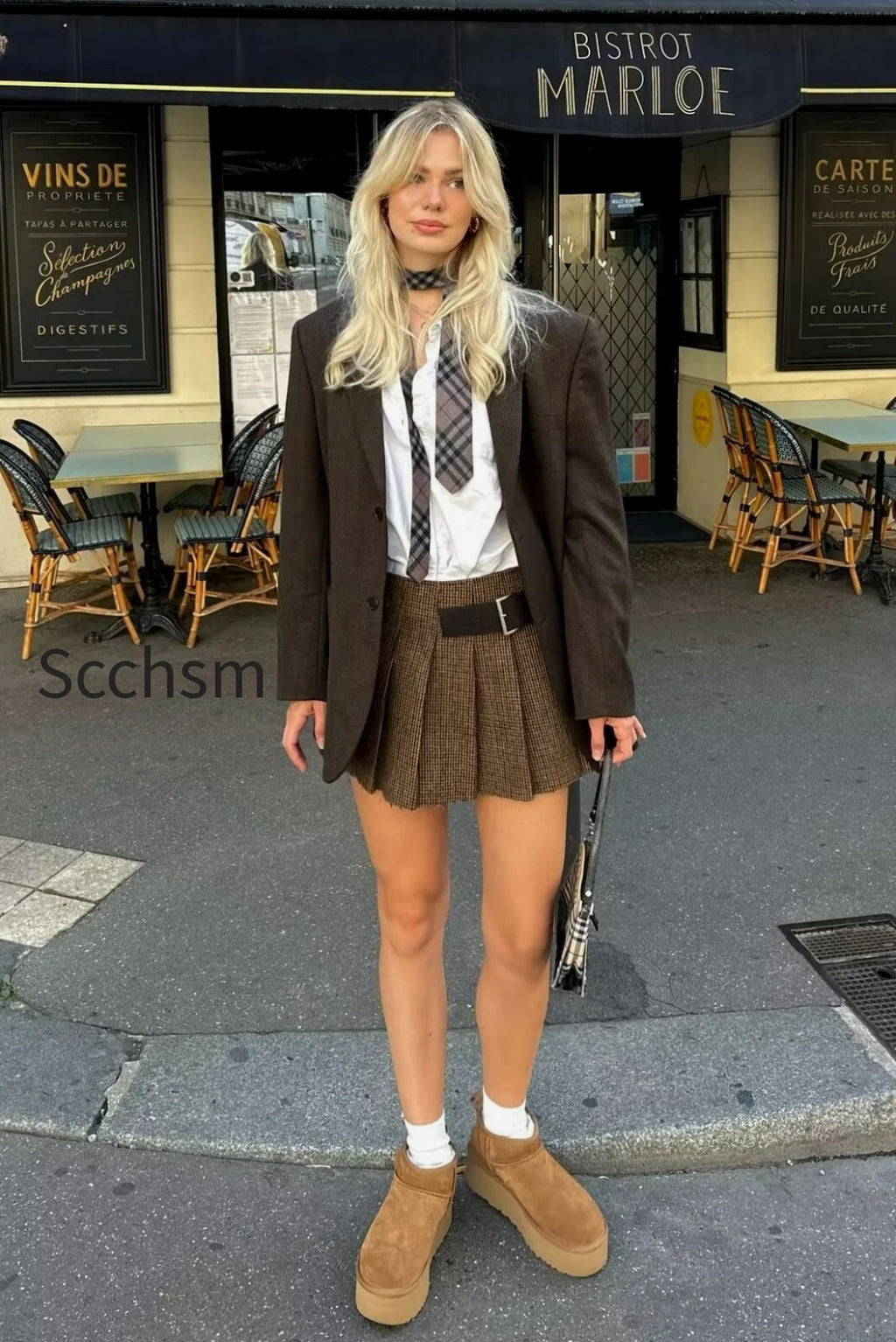 buckle-detail-pleated-mini-skirt