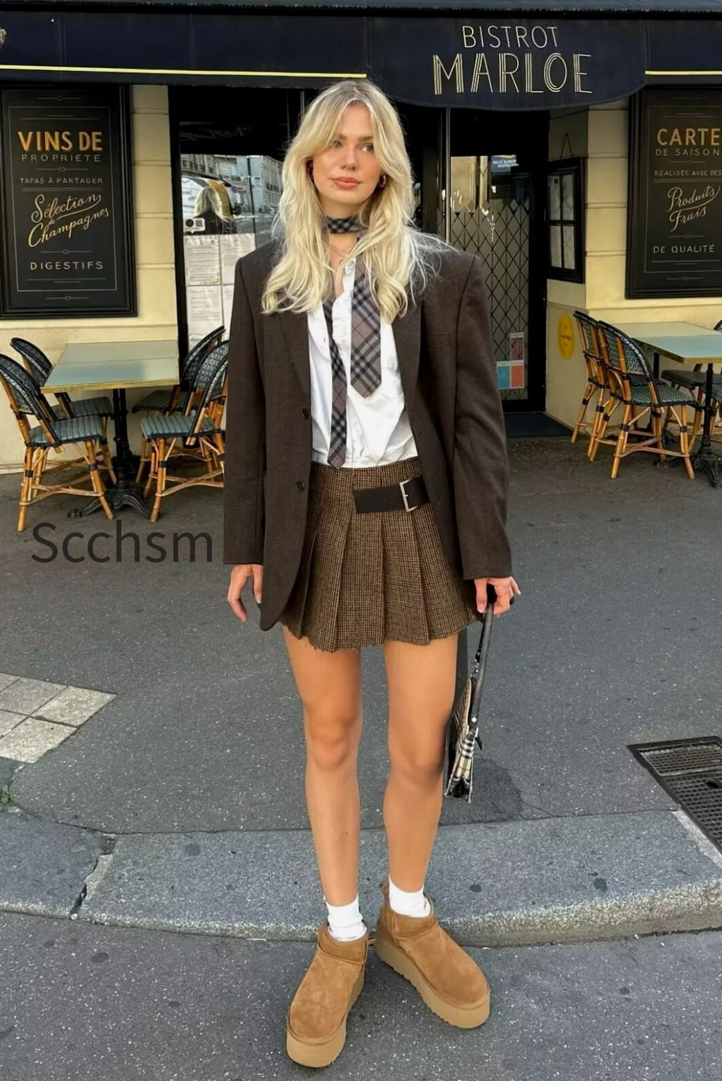 buckle-detail-pleated-mini-skirt