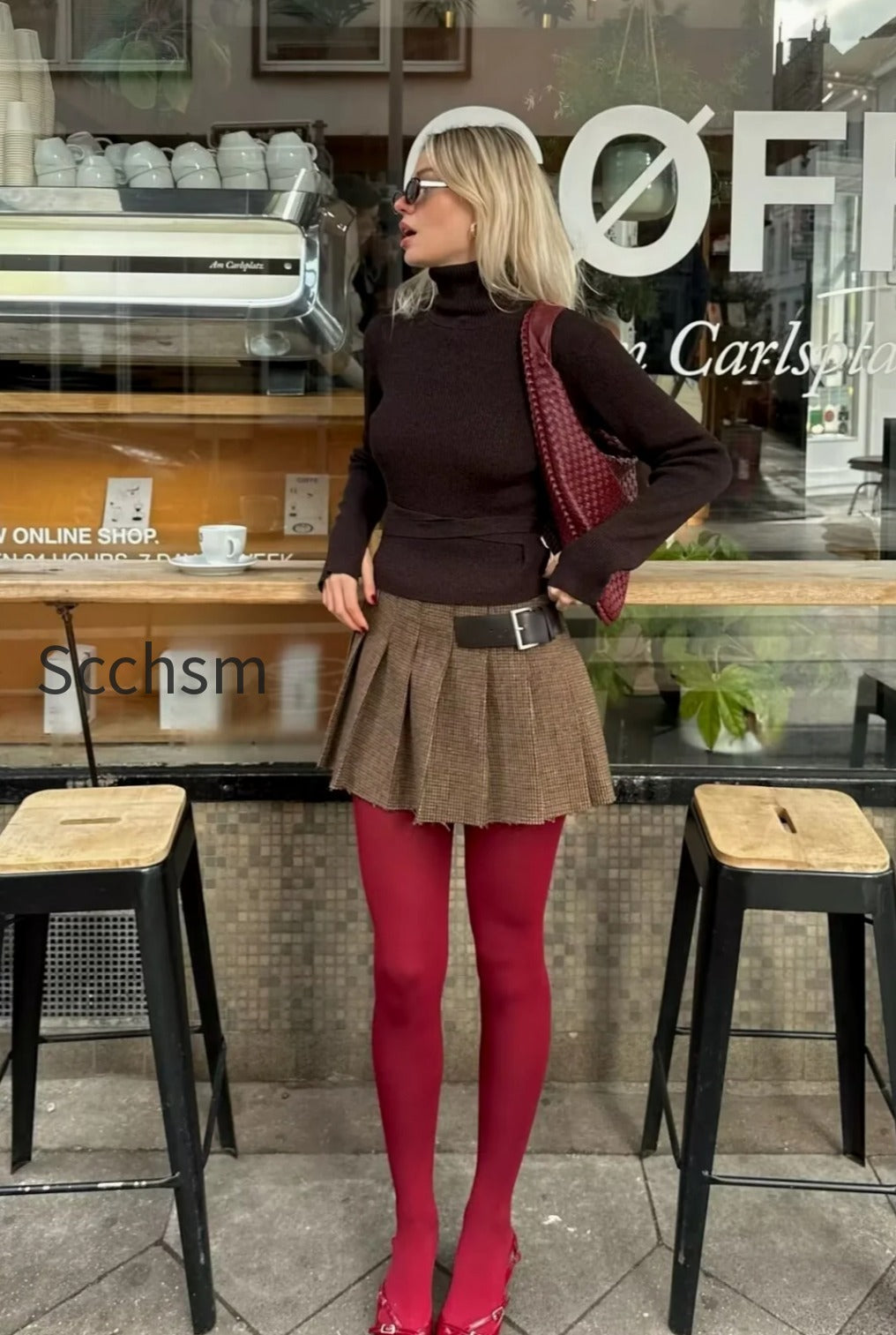 buckle-detail-pleated-mini-skirt