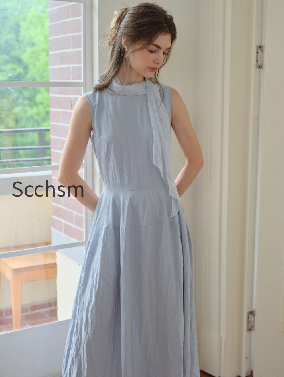 maci-round-neck-simple-dress